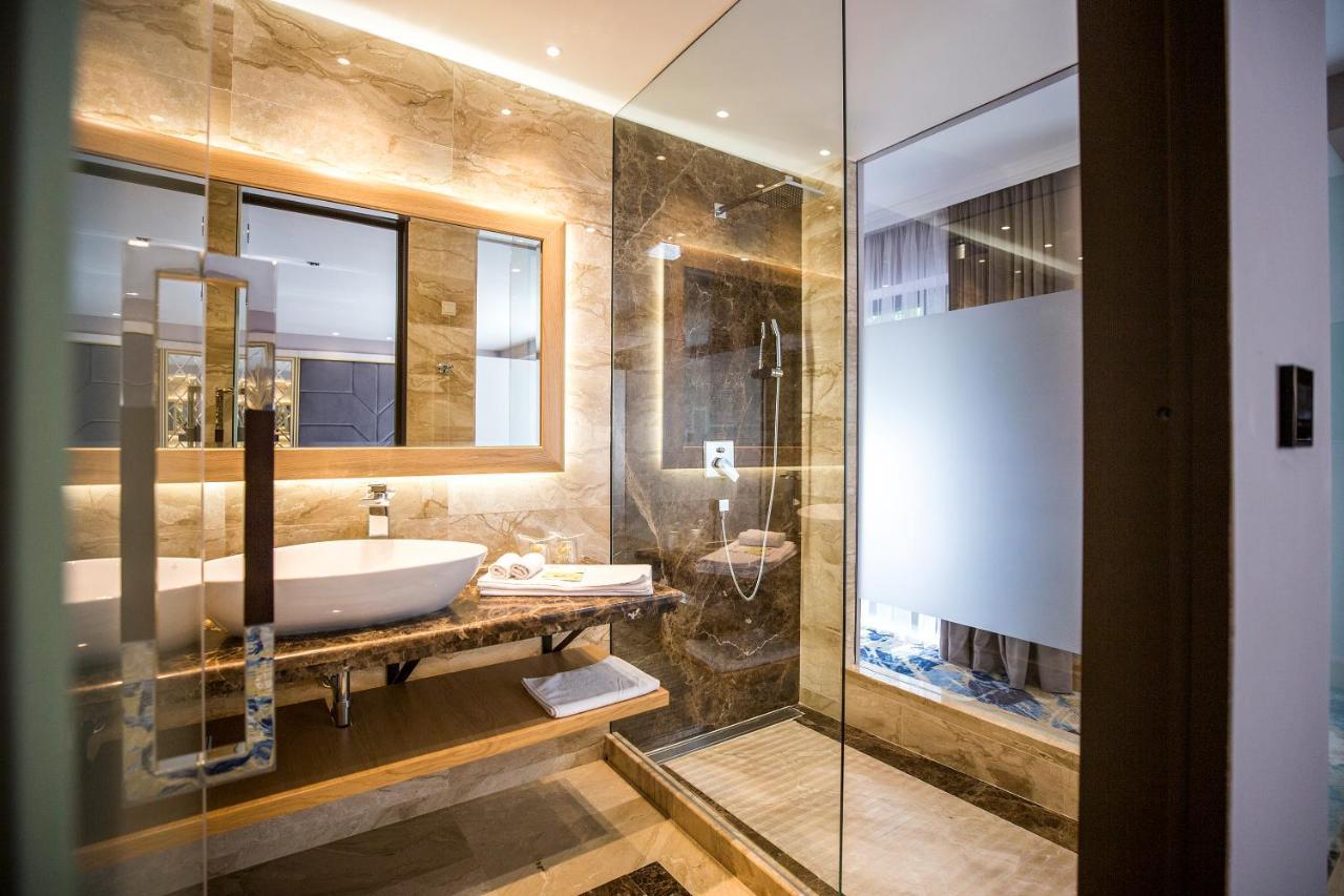A Hoteli - Hotel Park Vrnjačka Banja 외부 사진 Bathroom