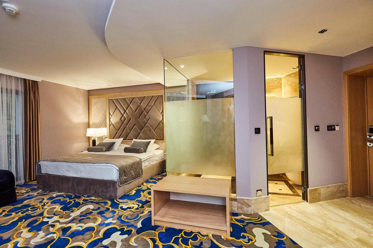 A Hoteli - Hotel Park Vrnjačka Banja 외부 사진 A room at the hotel